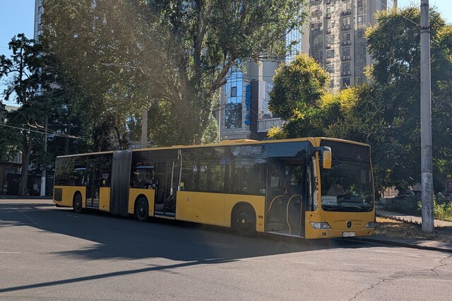 В Одессе запускают социальные автобусы вместо части электротранспорта