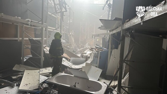 Россия атаковала инфраструктуру и судно в море